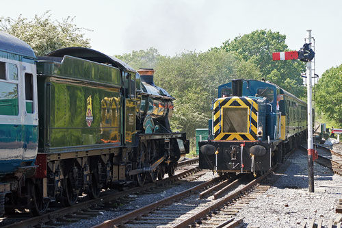 Epping Ongar Railway - Photo: ©2012 Ian Boyle - www.simplompc.co.uk - Simplon Postcards