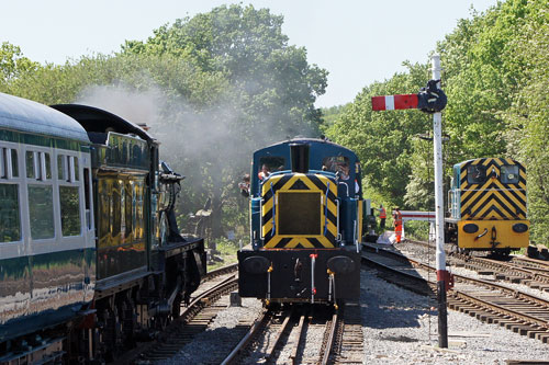 Epping Ongar Railway - Photo: ©2012 Ian Boyle - www.simplompc.co.uk - Simplon Postcards