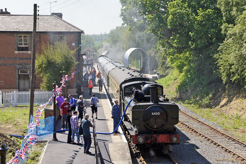 Epping Ongar Railway - Photo: ©2012 Ian Boyle - www.simplompc.co.uk - Simplon Postcards