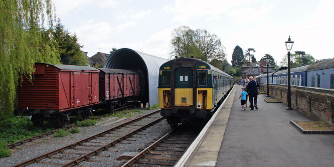 Epping Ongar Railway - Photo: ©2013 Ian Boyle - www.simplompc.co.uk - Simplon Postcards