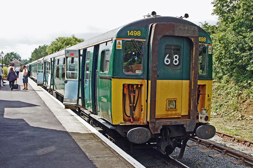 Epping Ongar Railway - Photo: ©2012 Ian Boyle - www.simplompc.co.uk - Simplon Postcards