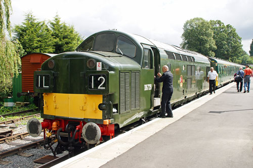 Epping Ongar Railway - Photo: ©2012 Ian Boyle - www.simplompc.co.uk - Simplon Postcards