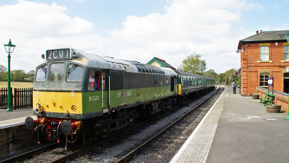 Epping Ongar Railway - Photo: ©2013 Ian Boyle - www.simplompc.co.uk - Simplon Postcards