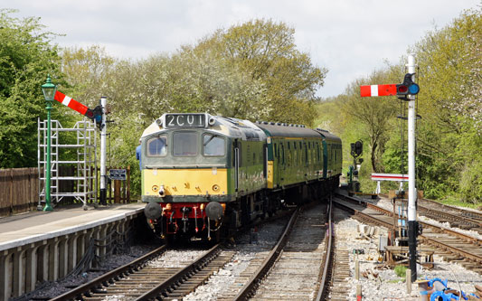 Epping Ongar Railway - Photo: ©2013 Ian Boyle - www.simplompc.co.uk - Simplon Postcards