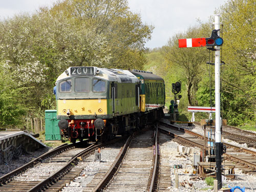 Epping Ongar Railway - Photo: ©2013 Ian Boyle - www.simplompc.co.uk - Simplon Postcards