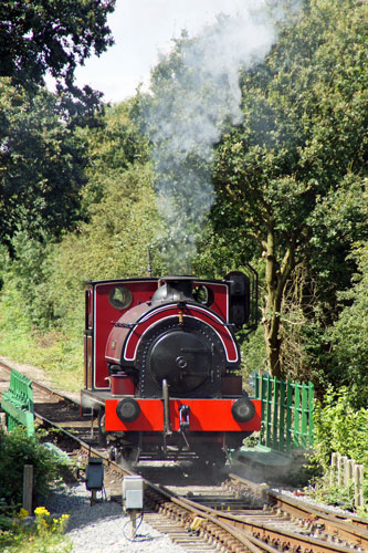 Epping Ongar Railway - Photo: ©2012 Ian Boyle - www.simplompc.co.uk - Simplon Postcards