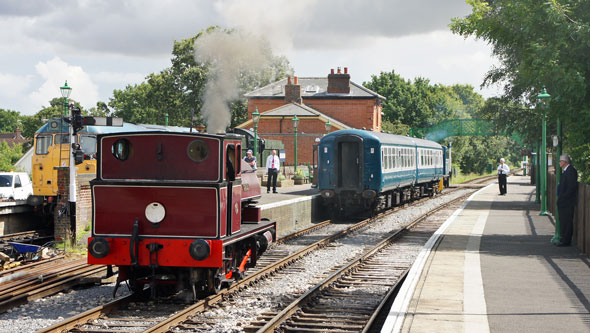 Epping Ongar Railway - Photo: ©2012 Ian Boyle - www.simplompc.co.uk - Simplon Postcards