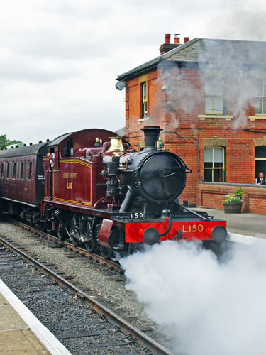 Epping Ongar Railway - Photo: ©2013 Ian Boyle - www.simplompc.co.uk - Simplon Postcards