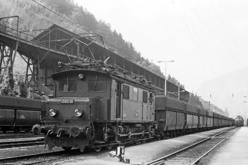 ÖBB Class 1080 - Photo: ©1974 Ian Boyle - www.simplompc.co.uk - Simplon Postcards