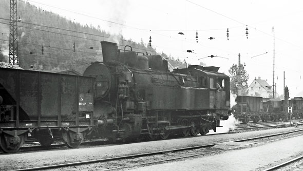 ÖBB Class 197 - Photo: ©1974 Ian Boyle - www.simplonpc.co.uk - Simplon Postcards