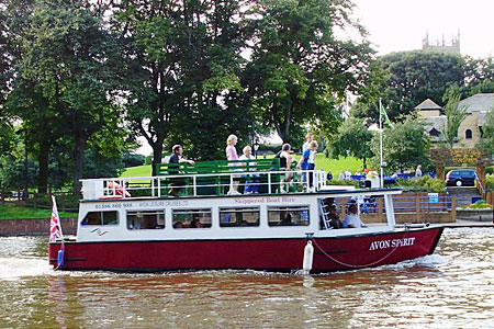 AVON SPIRIT - River Avon, Evesham - Photo: ©2010 Avon Leisure Cruises