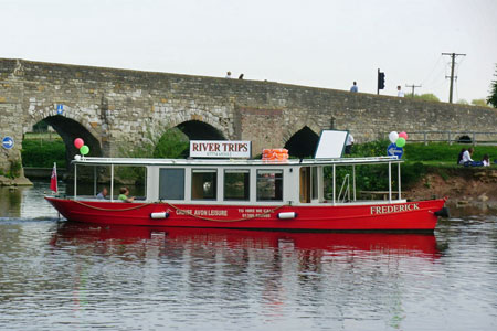 FREDERICK - River Avon, Evesham - Photo: ©2010 Avon Leisure Cruises