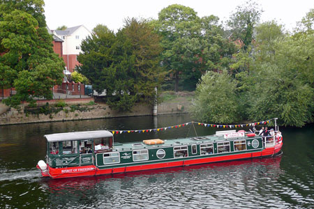 SPIRIT OF FREEDOM - River Avon, Evesham - Photo: ©2011  Ian Boyle