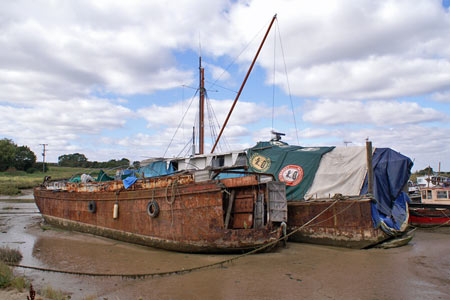 St Osyth -  www.simplonpc.co.uk - Photo: © Ian Boyle, 11th September 2007