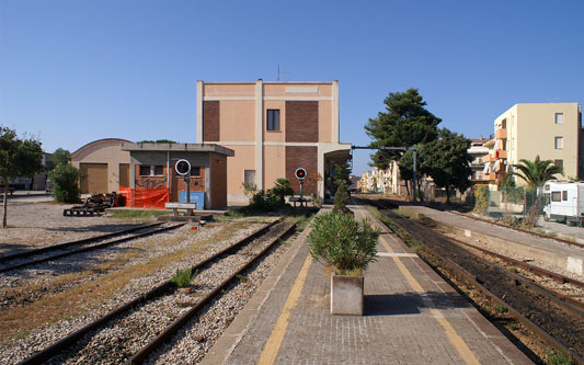 Ferrovie della Sardegna - Photo: © Ian Boyle, 25th August 2009 - www.simplompc.co.uk - Simplon Postcards