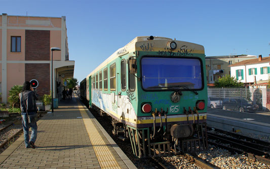 Ferrovie della Sardegna - Photo: © Ian Boyle, 25th August 2009 - www.simplompc.co.uk - Simplon Postcards