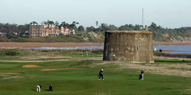 Martello Tower T at Felixstowe - Photo: © Ian Boyle, 23rd November 2012 - www.simplonpc.co.uk