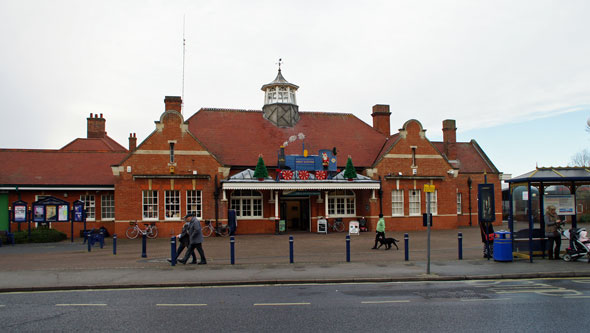 Felixstowe Branch - Photo: ©2012 Ian Boyle - www.simplonpc.co.uk