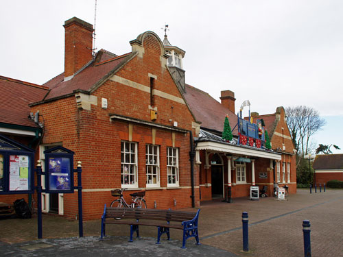 Felixstowe Branch - Photo: ©2012 Ian Boyle - www.simplonpc.co.uk