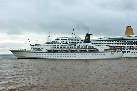 FLAMENCO - Festival Cruises - Photo:  Ian Boyle, 31st December 2001