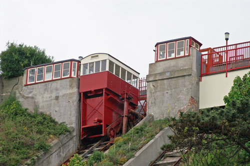 FOLKESTONE LEAS CLIFF LIFT - Photo: © Ian Boyle, 10th May 2007 - www.simplonpc.co.uk