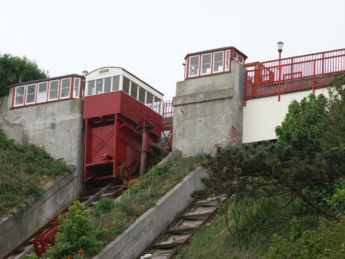 FOLKESTONE LEAS CLIFF LIFT - Photo: © Ian Boyle, 10th May 2007 - www.simplonpc.co.uk