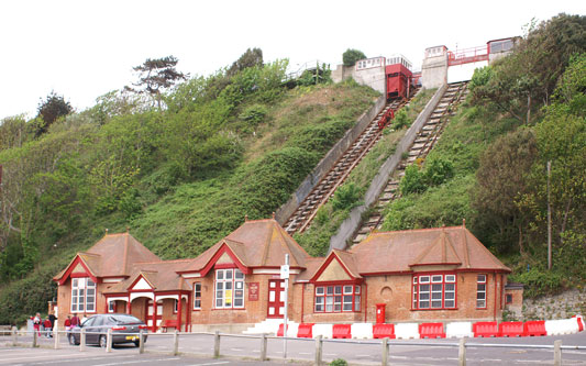 FOLKESTONE LEAS CLIFF LIFT - Photo: © Ian Boyle, 10th May 2007 - www.simplonpc.co.uk