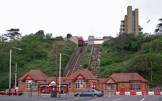 FOLKESTONE LEAS CLIFF LIFT - Photo: © Ian Boyle, 10th May 2007 - www.simplonpc.co.uk