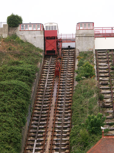 FOLKESTONE LEAS CLIFF LIFT - Photo: © Ian Boyle, 10th May 2007 - www.simplonpc.co.uk