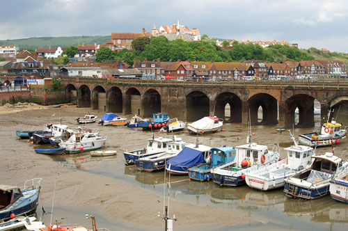 FOLKESTONE HARBOUR STATION - Photo: © Ian Boyle, 31st May 2005 - www.simplonpc.co.uk