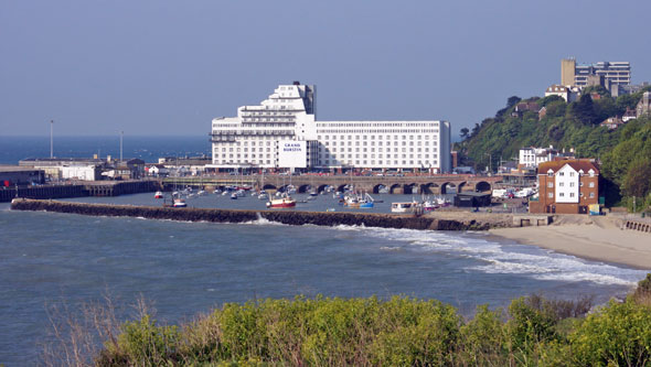 FOLKESTONE HARBOUR - www.simplonpc.co.uk