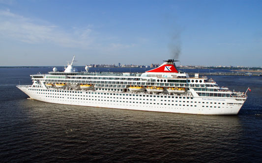 Balmoral at St Petersburg Cruise Terminal - Photo:  Ian Boyle 27th May 2013