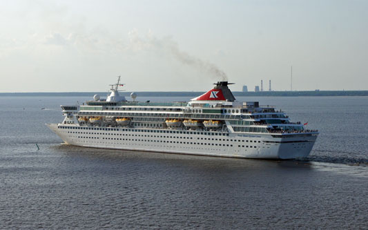 Balmoral at St Petersburg Cruise Terminal - Photo:  Ian Boyle 27th May 2013