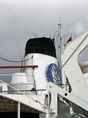 On board FUNCHAL - Photo:  Ian Boyle, 18th April 2009 - www.simplonpc.co.uk