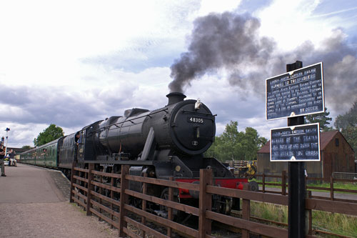 48305 - LMS Stanier 8F - Photo: ©2007 Ian Boyle - www.simplonpc.co.uk