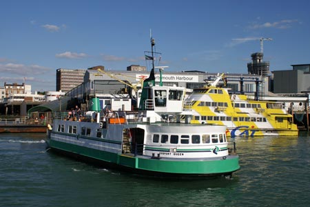 Gosport Queen - Gosport Ferry - www.simplonpc.co.uk