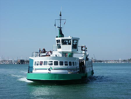 Gosport Queen - Gosport Ferry - www.simplonpc.co.uk