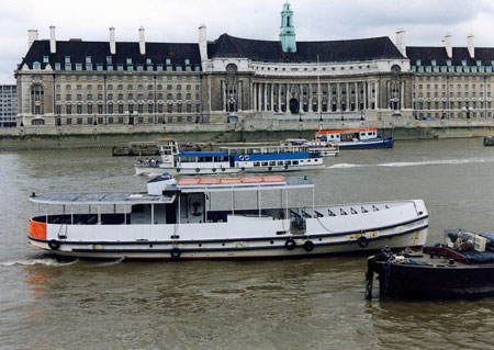 FERRY QUEEN - Photo: 1990 John Hendy - www.simplon.co.uk