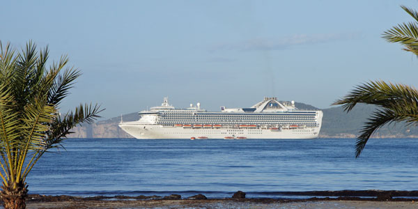 GRAND PRINCESS Cruise - Photo: © Ian Boyle, 26th October 2011 - www.simplonpc.co.uk