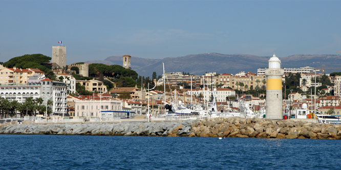 GRAND PRINCESS at Cannes - Photo:  Ian Boyle, 29th October 2011 -  www.simplonpc.co.uk