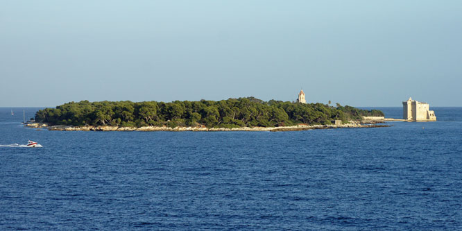 Île Saint-Honorat = GRAND PRINCESS Cruise - Photo: © Ian Boyle, 29th October 2011 - www.simplonpc.co.uk