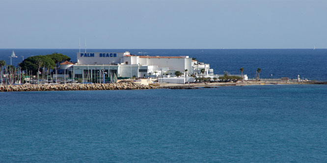 Palm Beach, Cannes - Photo: © Ian Boyle, 29th October 2011 - www.simplonpc.co.uk