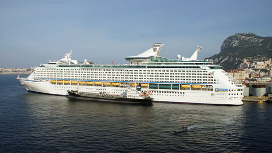 ADVENTURE OF THE SEAS - Photo: © Ian Boyle, 1st November 2011 - www.simplonpc.co.uk