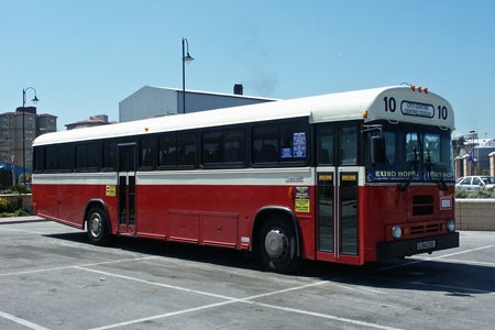 Gibraltar Buses - Photo: © Ian Boyle, 13th April 2004 - www.simplonpc.co.uk