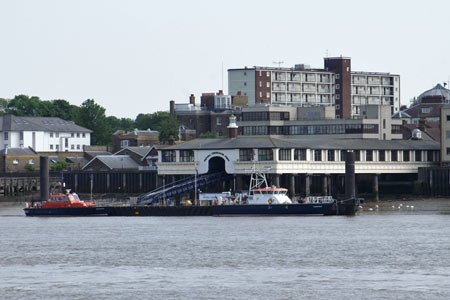 MV BALMORAL Cruise  - Waverley Excursions - www.simplonpc.co.uk - Photo: © Ian Boyle, 8th June 2006