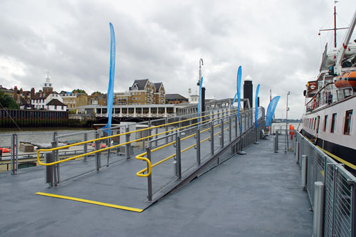 GRAVESEND TOWN PIER PONTOON - Photo:  Ian Boyle, 16th July 2012 - www.simplonpc.co.uk