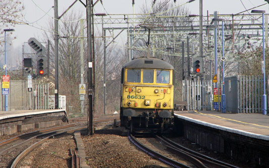 86632 - Photo: © Ian Boyle, 1st March 2012 - www.simplonpc.co.uk