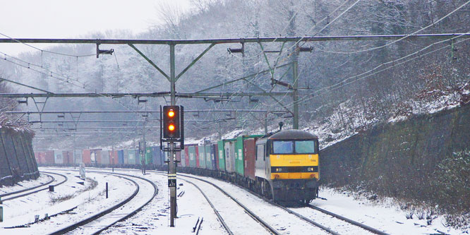 90048 - Photo: © Ian Boyle, 11th February 2013 - www.simplonpc.co.uk