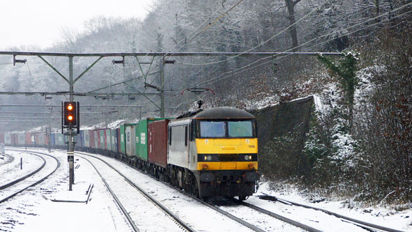 90048 - Photo: © Ian Boyle, 11th February 2013 - www.simplonpc.co.uk