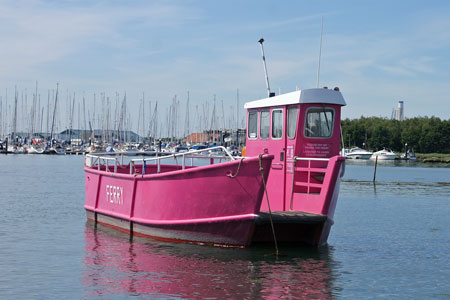 ELAINE - Hamble-Warsash Ferry - Photo: © Ian Boyle, 22nd June 2010 - www.simplonpc.co.uk